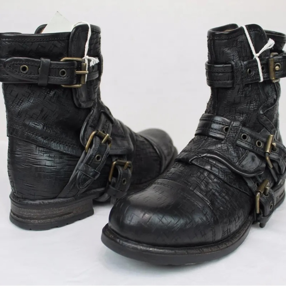UGG collection